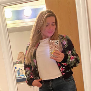Meet your Posher, Loly viseldi